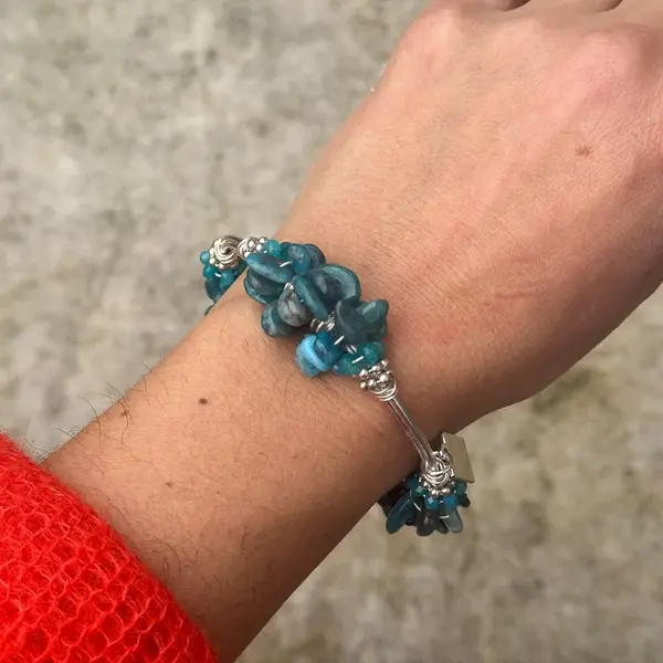 Cluster Dark Apatite Bangle Silver - Image 2