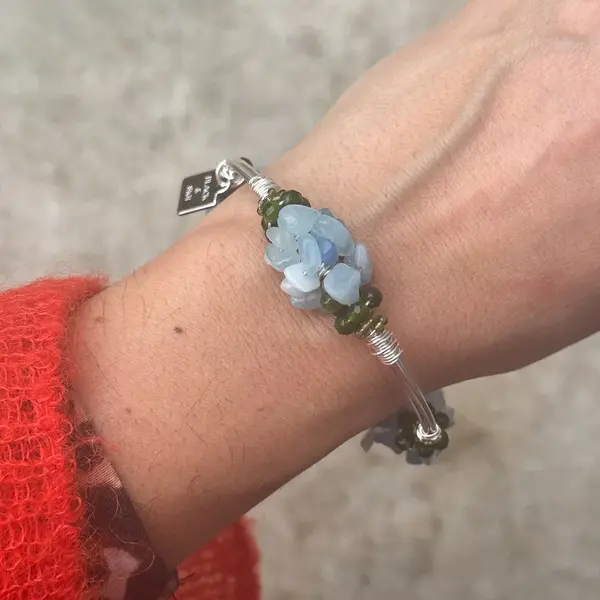 Cluster Aquamarine Bangle Silver - Image 2