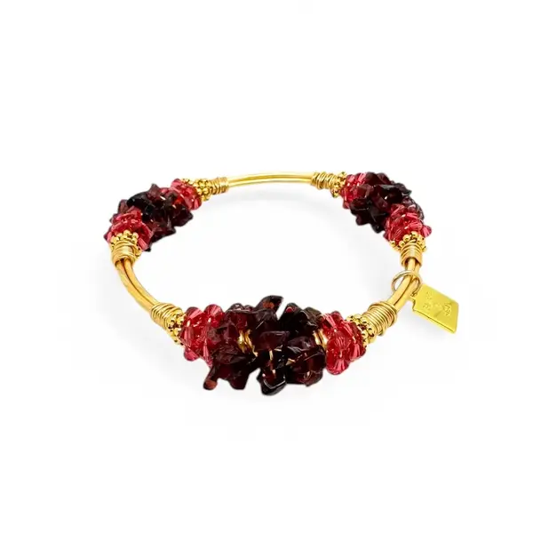 Cluster Garnet Bangle Gold