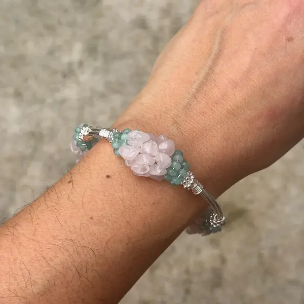 Cluster Rose Quartz Bangle Silver - Image 2